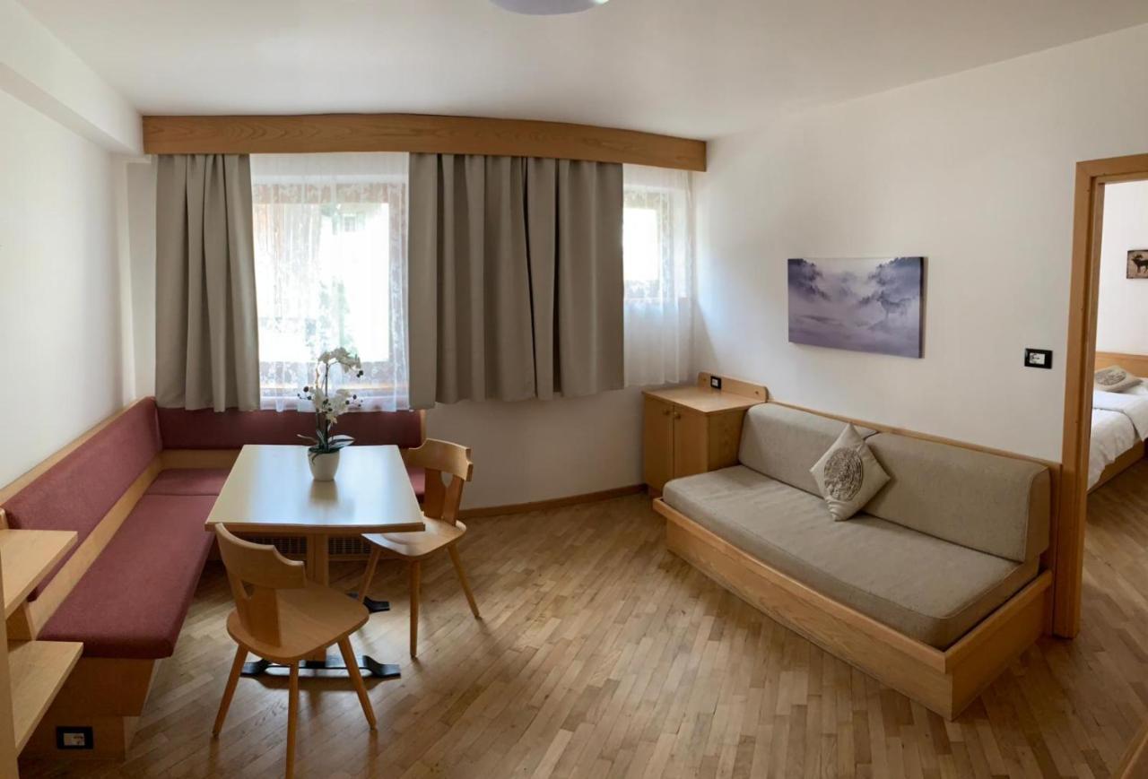 Bed & Breakfast Garni Tobia Кампитело ди Фаса Екстериор снимка